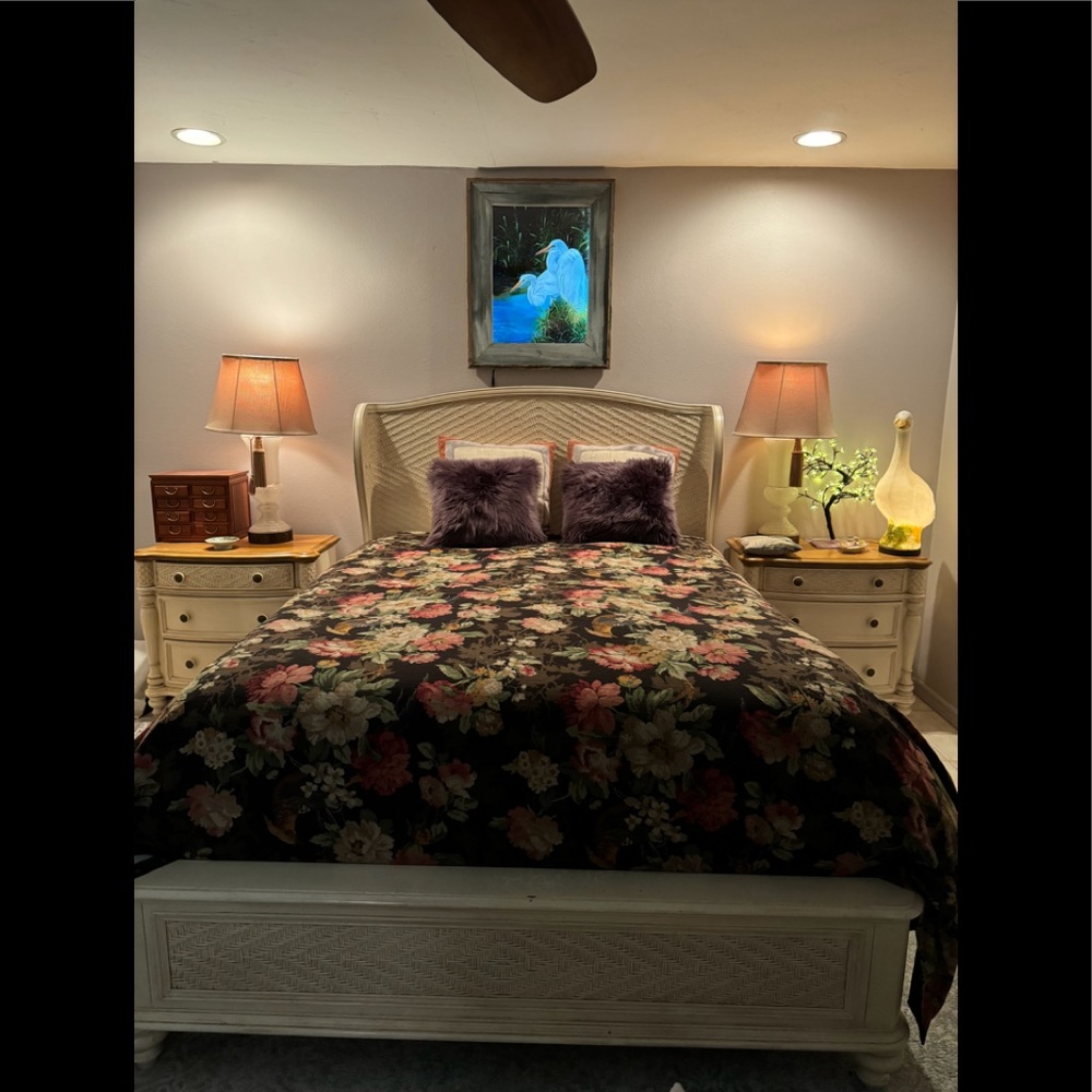 Beautiful Ralph Lauren King Floral Linen  Duvet Cover